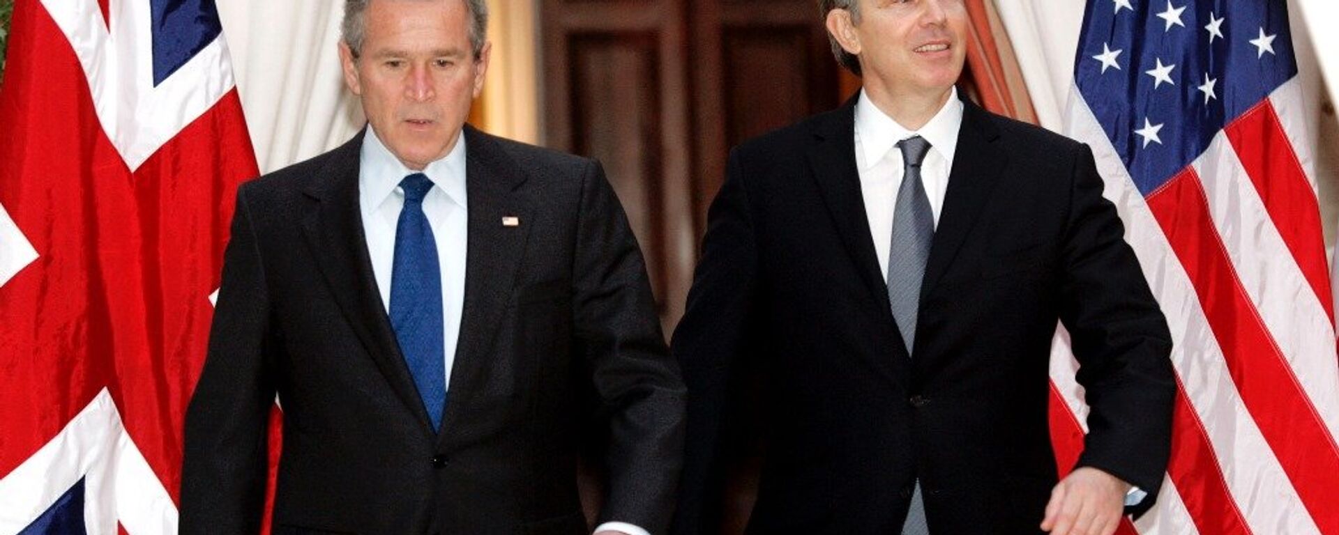 George Bush ve Tony Blair - Sputnik Türkiye, 1920, 06.07.2016