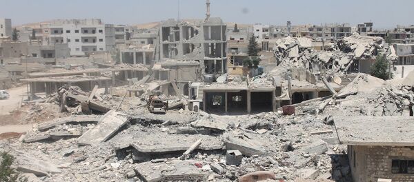 Suriye ordusu Halep’in girişi olan stratejik Kastillo yolunda bazı yerleri aldı - Sputnik Türkiye