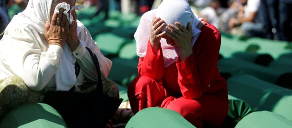 Srebrenitsa soykırımının 21. yıldönümü - Sputnik Türkiye