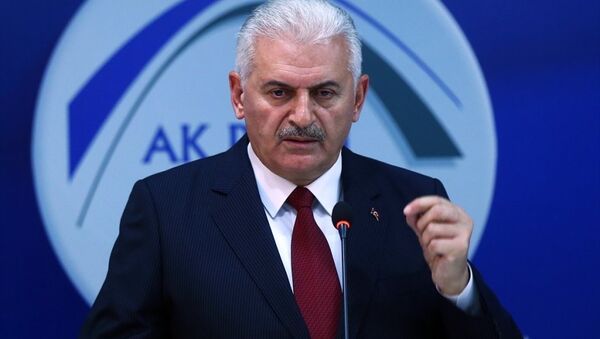 AK Parti Genel Başkanı ve Başbakan Binali Yıldırım, AK Parti Genel Merkez Ar-Ge Başkanlığı tarafından sürdürülen Siyaset Akademisi'nde 17. dönemin ilk dersini verdi. - Sputnik Türkiye