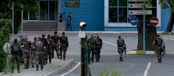 Hava Harp Okulu'na darbe girişimi operasyonu Hava Harp Okulu'na darbe girişimi operasyonu - Sputnik Türkiye