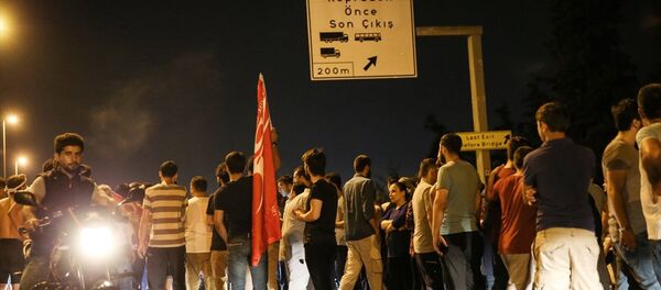 Darbe girişimi - Boğaziçi Köprüsü - Sputnik Türkiye