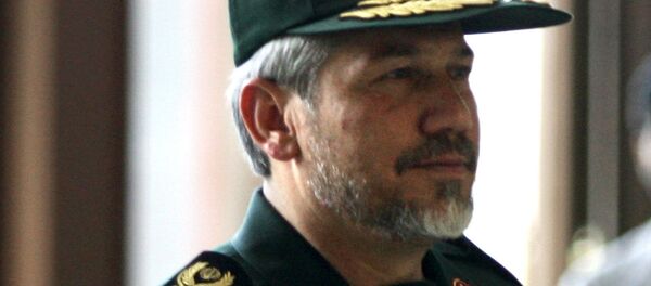 İran’ın ruhani lideri Ayetullah Ali Hamaney'in yüksek askeri danışmanı Tümgeneral Yahya Rahim Safevi - Sputnik Türkiye
