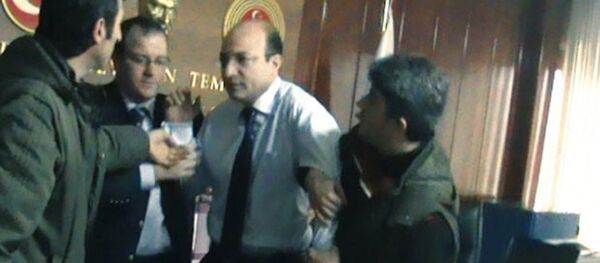 İlhan Cihaner'in gözaltına alınması. - Sputnik Türkiye