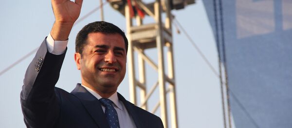 HDP Eş Genel Başkanı Selahattin Demirtaş - Sputnik Türkiye