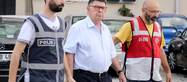 Şahin Alpay - Sputnik Türkiye