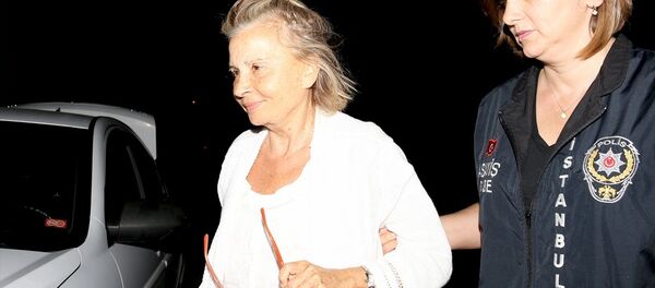 Nazlı Ilıcak - Sputnik Türkiye