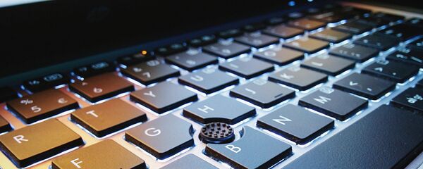 Dizüstü bilgisayar Dizüstü bilgisayar - Sputnik Türkiye