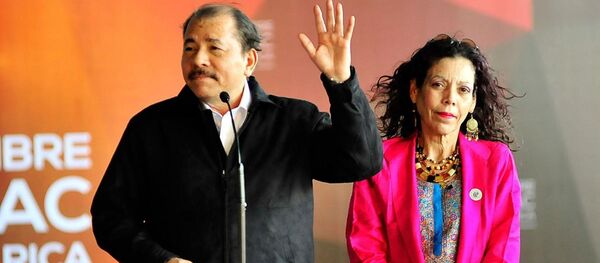 Nikaragua devlet başkanı Daniel Ortega ve eşi Rosario Murillo - Sputnik Türkiye