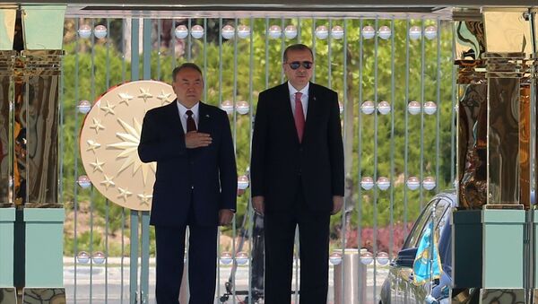 Erdoğan Nazarbayev - Sputnik Türkiye