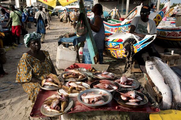 Dakar'da 'Sioumbediom' balık pazarı - Sputnik Türkiye