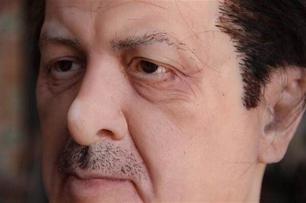 Erdoğan büstü - Sputnik Türkiye