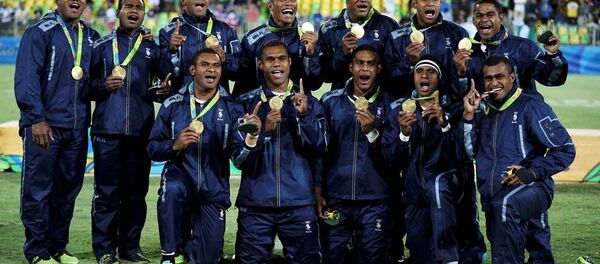 Fiji rugby takımı Rio Olimpiyatları’nda Britanya’yı yenerek altın madalyayı kazandı. - Sputnik Türkiye