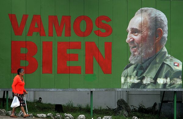 Küba Devrimi lideri Fidel Castro - Sputnik Türkiye