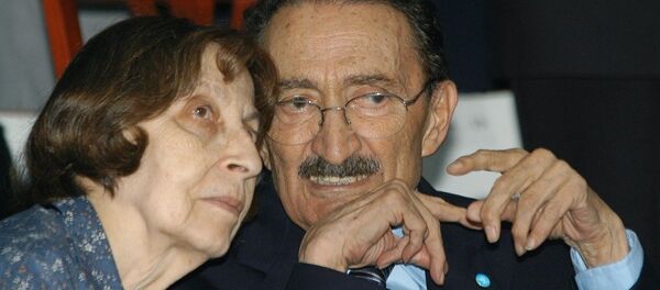 Bülent Ecevit Rahşan Ecevit - Sputnik Türkiye