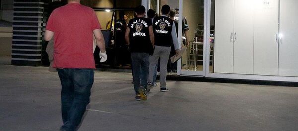 İstanbul'da Akfa Holding'e 'FETÖ' operasyonu: Patron dahil 50 gözaltı - Sputnik Türkiye