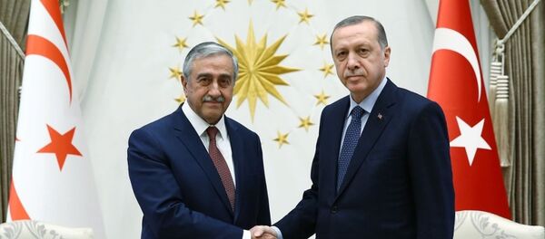 Mustafa Akıncı - Tayyip Erdoğan - Sputnik Türkiye