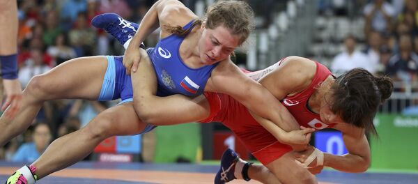 Rus güreşçi Valeria Koblova, Rio Olimpiyat Oyunları'nda gümüş madalyanın sahibi oldu. Rus güreşçi Valeria Koblova, Rio Olimpiyat Oyunları'nda gümüş madalyanın sahibi oldu. - Sputnik Türkiye