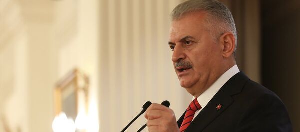 Başbakan Binali Yıldırım, Çankaya Köşkü'nde, Türkiye'de mukim diplomatik misyon şefleri onuruna verilen akşam yemeğine katıldı. Başbakan Yıldırım, yemekte konuşma yaptı. - Sputnik Türkiye
