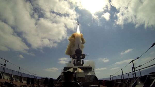 Rusya, El Nusra'yı Akdeniz'den vurdu - Sputnik Türkiye