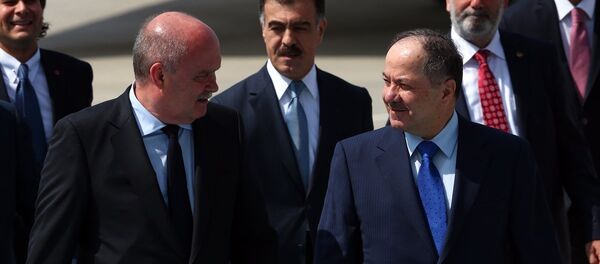 Mesud Barzani - Feridun Sinirlioğlu - Sputnik Türkiye