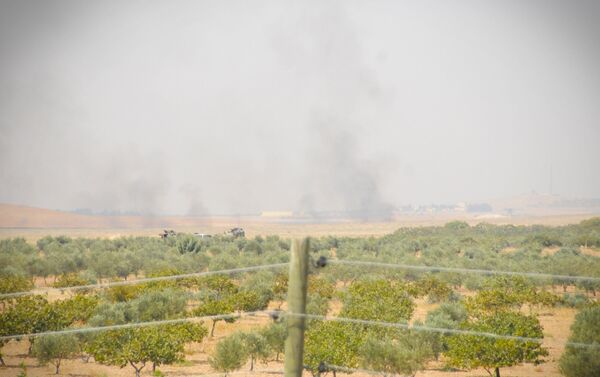 'Fırat Kalkanı' operasyonuna katılan Türk tankları Suriye sınırını geçti. - Sputnik Türkiye