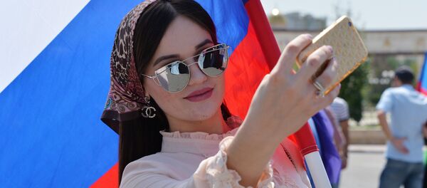 Rusya Ulusal Bayrak Günü’nü kutladı Rusya Ulusal Bayrak Günü’nü kutladı - Sputnik Türkiye