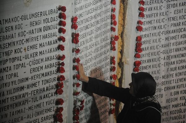 Rusya Acil Durumlar Bakanlığı: Gölcük Depremi'nde 144 kişiyi kurtardık - Sputnik Türkiye