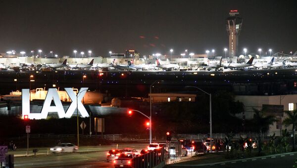 Los Angeles Havalimanı'nda saldırı paniği - Sputnik Türkiye