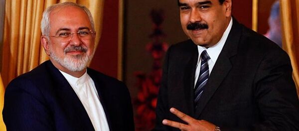 İran Dışişleri Bakanı Cevad Zarif ve Vezuela Devlet Başkanı Nicolas Maduro - Sputnik Türkiye