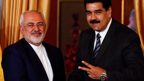 İran Dışişleri Bakanı Cevad Zarif ve Vezuela Devlet Başkanı Nicolas Maduro - Sputnik Türkiye