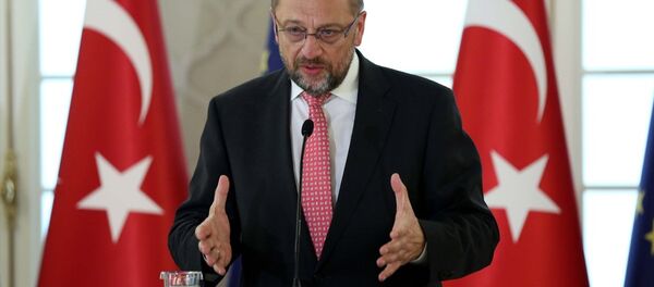 Başbakan Binali Yıldırım, Avrupa Parlamentosu Başkanı Martin Schulz (fotoğrafta) ile Çankaya Köşkünde gerçekleştirdiği görüşmenin ardından ortak basın toplantısı düzenledi. - Sputnik Türkiye