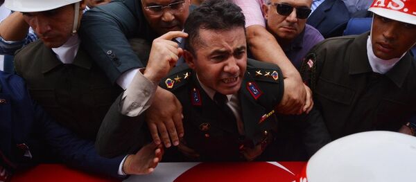 Yarbay Mehmet Alkan TSK’dan ihraç edildi - Sputnik Türkiye