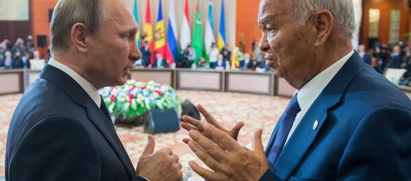Rusya Devlet Başkanı Vladimir Putin- Eski Özbekistan Devlet Başkanı İslam Kerimov - Sputnik Türkiye