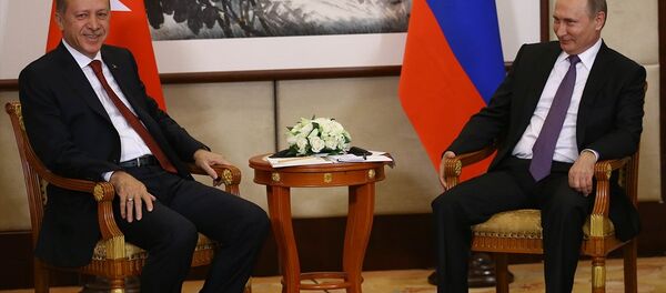 Cumhurbaşkanı Recep Tayyip Erdoğan ve Rusya Devlet Başkanı Vladimir Putin. - Sputnik Türkiye