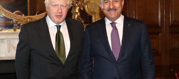 Mevlüt Çavuşoğlu - Boris Johnson - Sputnik Türkiye