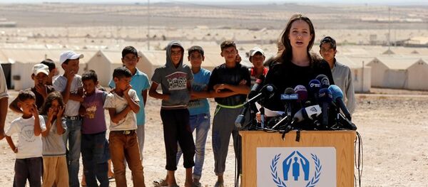 Angelina Jolie, Ürdün - Sputnik Türkiye