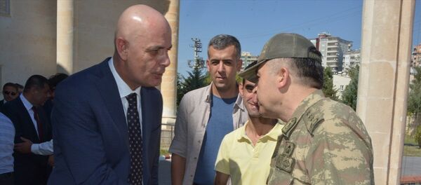 İçişleri Bakanlığı'nca Kanun Hükmünde Kararname (KHK) ile Batman Belediye Başkanı olarak görevlendirilen Vali Yardımcısı Ertuğ Şevket Aksoy. - Sputnik Türkiye