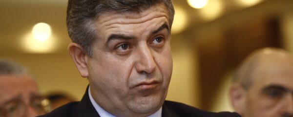 Newly elected Yerevan mayor Karen Karapetyan looks on in Yerevan, Armenia, Friday, Dec. 17, 2010 - Sputnik Türkiye