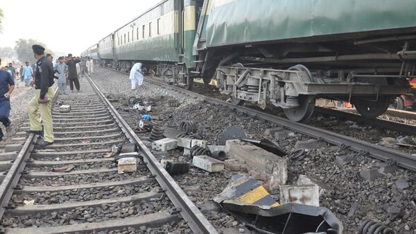 Pakistan'da tren kazası - Sputnik Türkiye