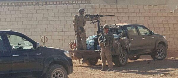 El Bab operasyonu, ÖSO militanları ABD askerlerini protesto etti - Sputnik Türkiye