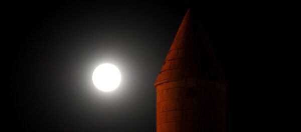 Parçalı Ay tutulması - Sputnik Türkiye