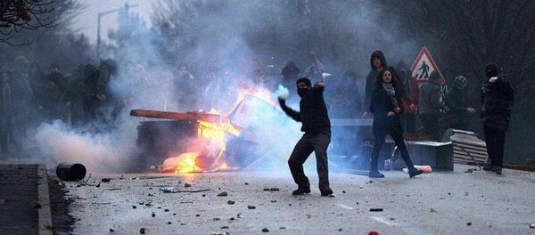 Başbakanlığı döneminde Cumhurbaşkanı Erdoğan'ın da katıldığı Göktürk-2 uydusunun fırlatılması töreni sırasında, ODTÜ'de çıkan olaylarla ilgili 45 öğrenciye 10'ar ay hapis cezası verildi. - Sputnik Türkiye