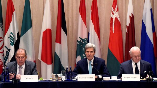 Sergey Lavrov ve John Kerry Uluslararası Suriye Destek Grubu toplantısında biraraya geldi - Sputnik Türkiye