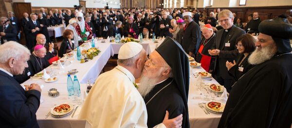 Papa Francis ve Fener Rum Patriği Bartholomeos - Sputnik Türkiye