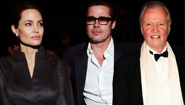 Angelina Jolie - Brad Pitt - Jon Voight - Sputnik Türkiye