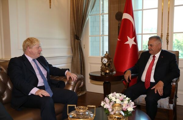 Başbakan Binali Yıldırım, İngiltere Dışişleri Bakanı Boris Johnson'ı Çankaya Köşkü'nde kabul etti. - Sputnik Türkiye