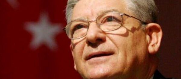 Hurşit Tolon - Sputnik Türkiye