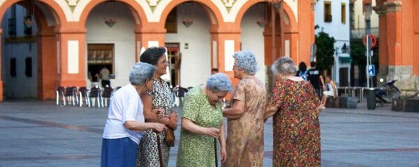 Yaşlı, kadın - Sputnik Türkiye