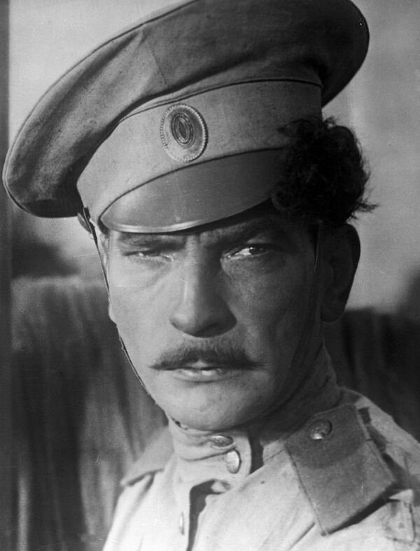 “Durgun Don” filminin kahramanı Don Kozakı Grigori Melehov “Durgun Don” filminin kahramanı Don Kozakı Grigori Melehov - Sputnik Türkiye